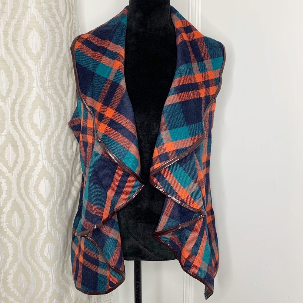 Plaid Vest Sz L NWOT
